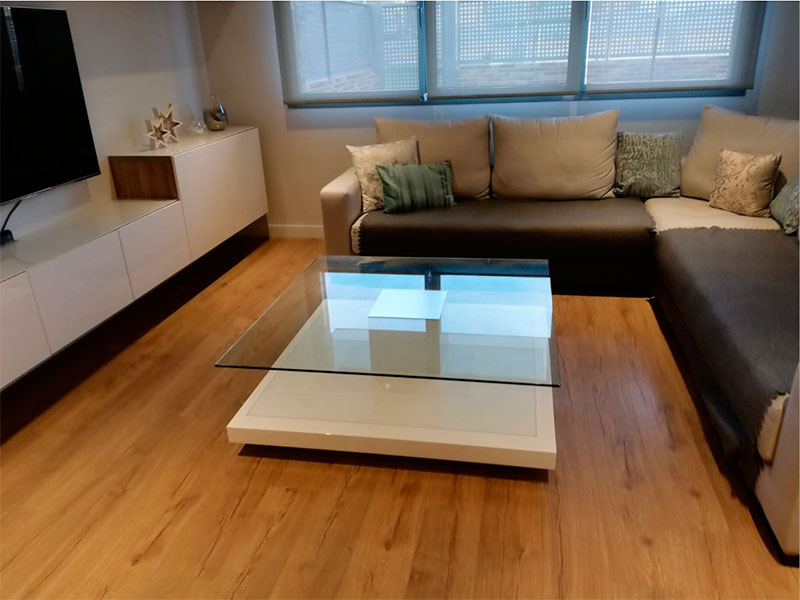 Salón televisión con rinconera